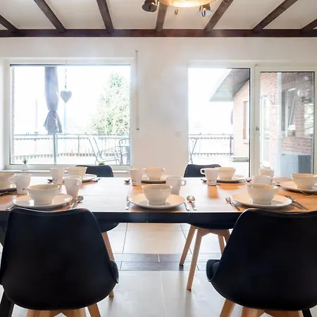 Modern Monteur Apartment Emmerich - 4 Bedrooms - 8 Single Beds شقة إميريش