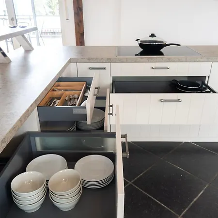 Modern Monteur Apartment Emmerich - 4 Bedrooms - 8 Single Beds *