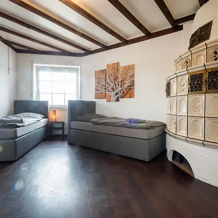 Modern Monteur Apartment Emmerich - 4 Bedrooms - 8 Single Beds شقة *