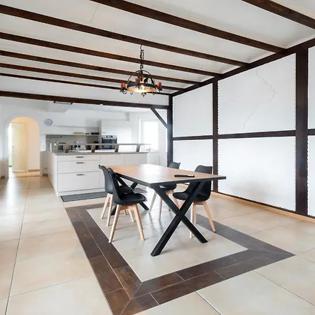 شقة Modern Monteur Apartment Emmerich - 4 Bedrooms - 8 Single Beds