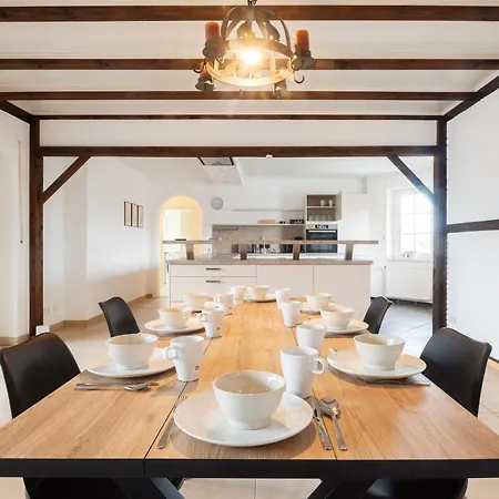 Modern Monteur Apartment Emmerich - 4 Bedrooms - 8 Single Beds شقة *