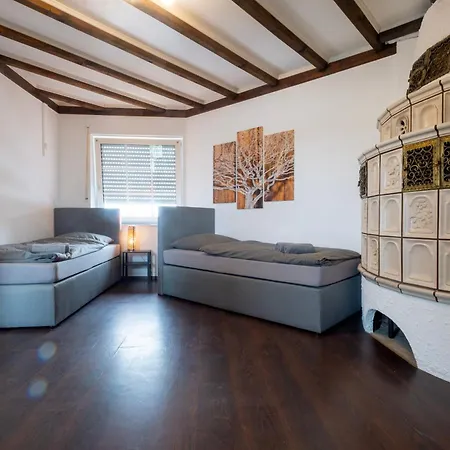 Modern Monteur Apartment Emmerich - 4 Bedrooms - 8 Single Beds شقة إميريش