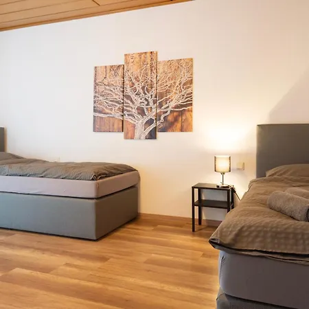 Modern Monteur Apartment Emmerich - 4 Bedrooms - 8 Single Beds