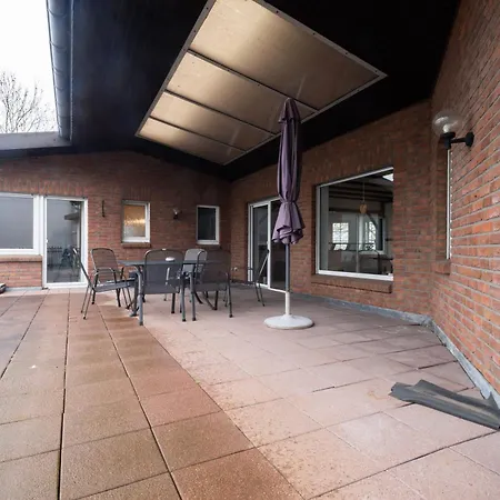 شقة Modern Monteur Apartment Emmerich - 4 Bedrooms - 8 Single Beds إميريش