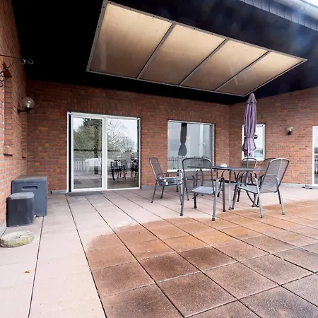 Modern Monteur Apartment Emmerich - 4 Bedrooms - 8 Single Beds *